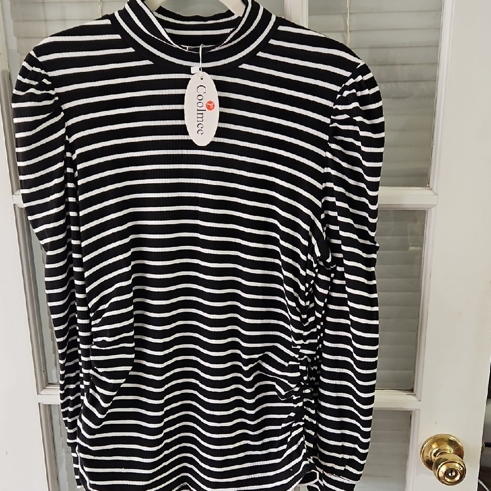 NWT Coolmee Black and White Striped Women's Top. Sz L